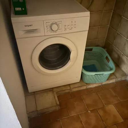 With Kitchen, Double Bed, Tv, S-bahn 5 Min Appartement *