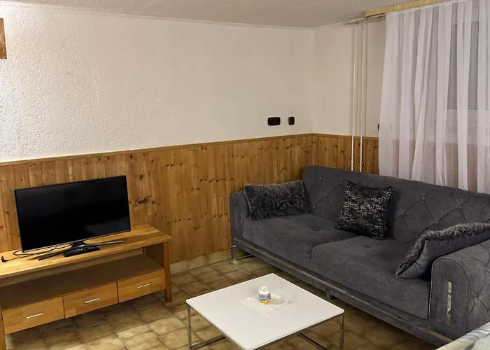 Apartmán With Kitchen, Double Bed, Tv, S-bahn 5 Min *